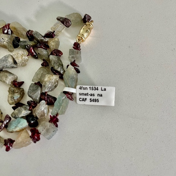 Unisex One of a kind Labradorite and Garnet necklace 23” in length - Picture 5 of 8